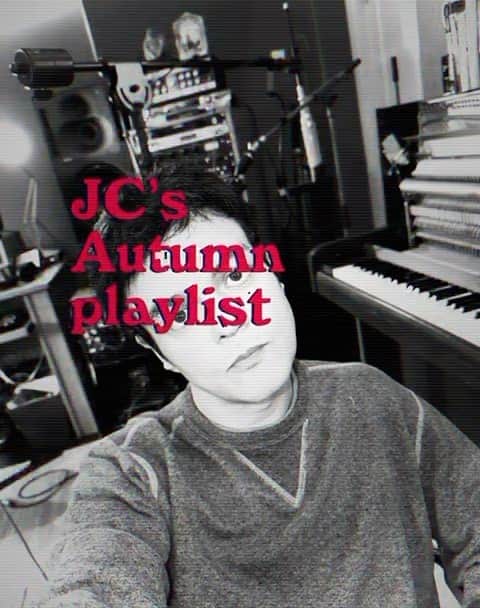 ジェイミー・カラムのインスタグラム：「My Autumn summed up in a playlist, check it out via the link in my bio. Let me know what tracks are in your rotation this Autumn 👇🏻」