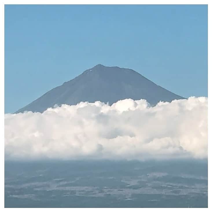 さだまさしさんのインスタグラム写真 - (さだまさしInstagram)「今日の富士山🗻 . #富士山 #さだまさし #sadamasashi #立冬」11月8日 15時44分 - sada_masashi
