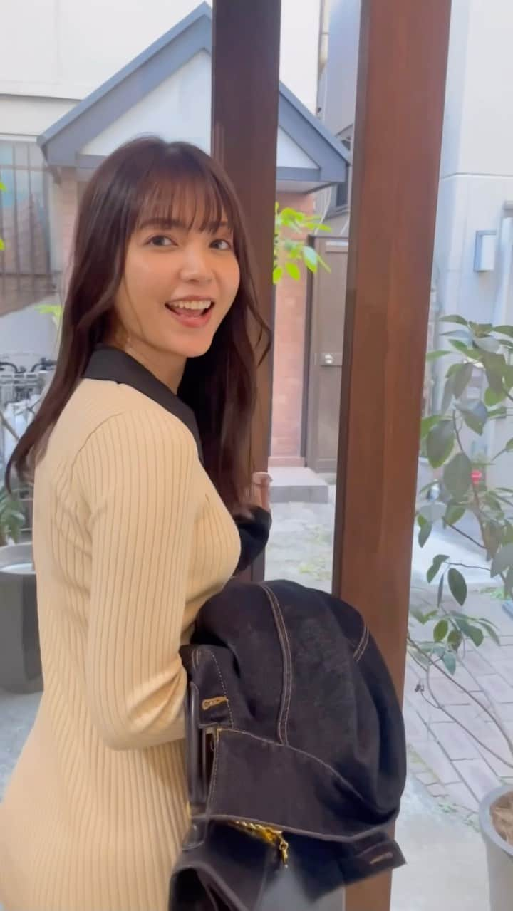 南里美希のインスタグラム：「髪伸びたのよん！！ ロングヘアはメンテナンス必須🧏🏻‍♀️ サロン帰りはきらきらするよね💫  @ami_yard ❤︎」