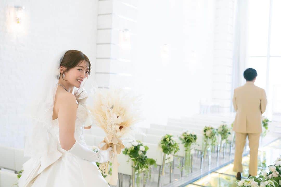 アルマリアンFUKUOKA　公式のインスタグラム：「=ファーストミート=  結婚式当日に 初めて新婦の花嫁姿見ることのできる ファーストミート  言葉にならない素直な気持ちが伝わる 素敵な時間」
