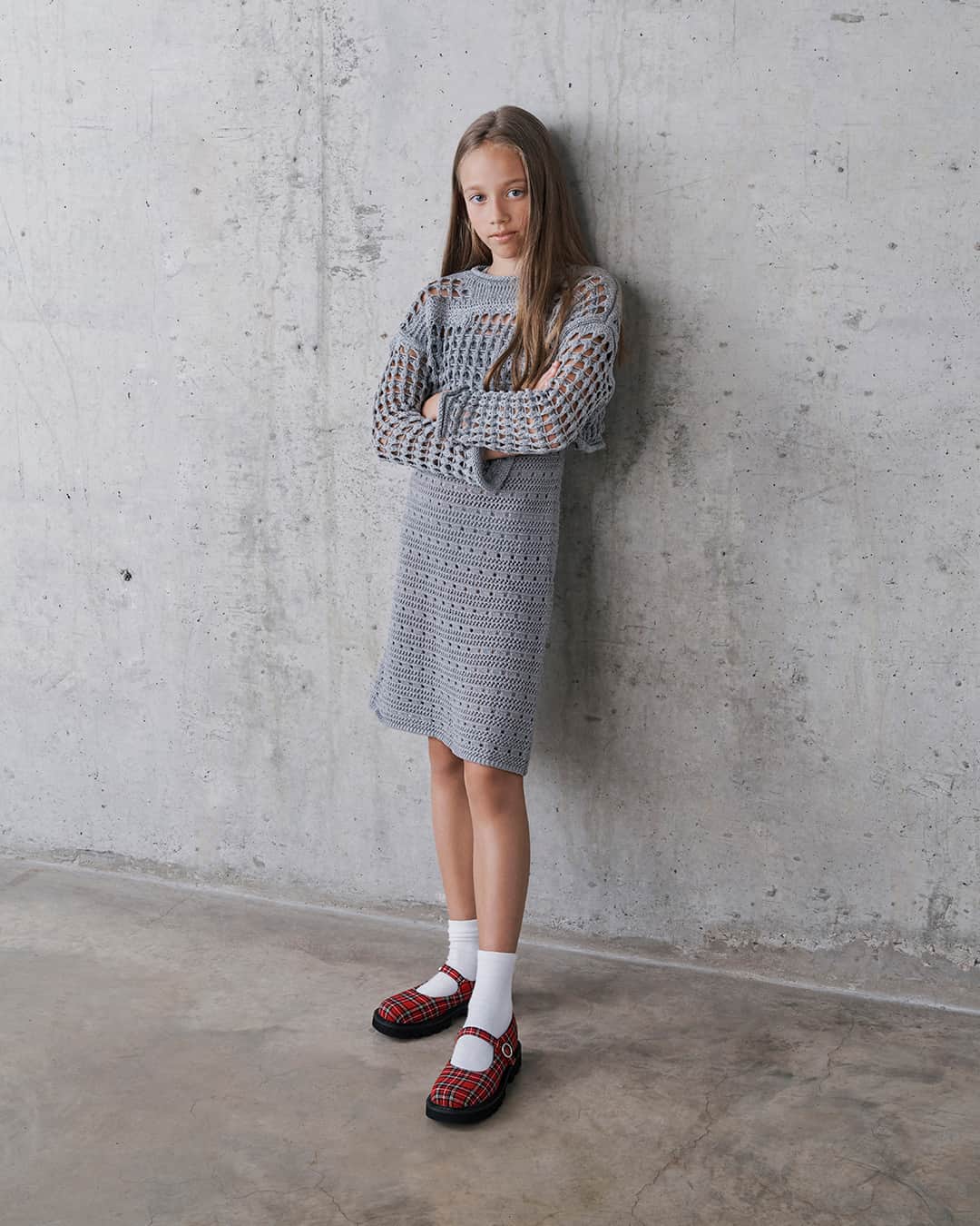 CHARLES & KEITHさんのインスタグラム写真 - (CHARLES & KEITHInstagram)「CHARLES & KEITH HOLIDAYS GIFTS  This festive season, our stylish and versatile platform Mary Janes for girls have been refreshed with standout finishes in glossy patent black, cosy furry chalk and vibrant red plaid. Treat your little one to a pair — or three.  Shop the collection via the link in bio.  #CharlesKeithCelebrates #LittleCharlesKeith  #CharlesKeithFW23 #CharlesKeithOfficial  Product featured:  Girls' Patent Platform Mary Janes Girls' Furry Platform Mary Janes Girls' Plaid Platform Mary Janes」11月8日 16時00分 - charleskeithofficial