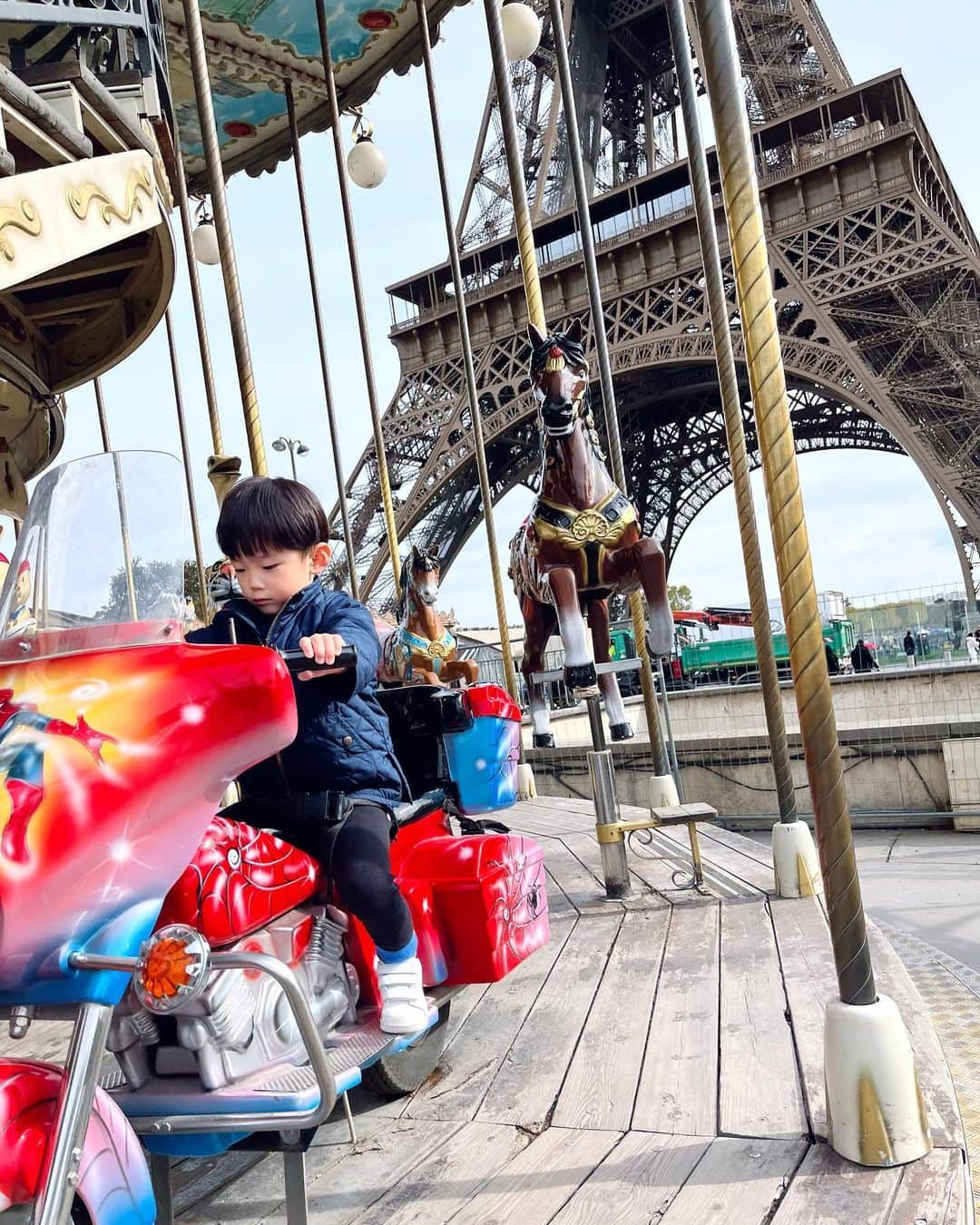 大橋夏菜さんのインスタグラム写真 - (大橋夏菜Instagram)「🗼  #paris  #france #toureiffel  #パリの思い出」11月8日 16時10分 - kana817_ohashi