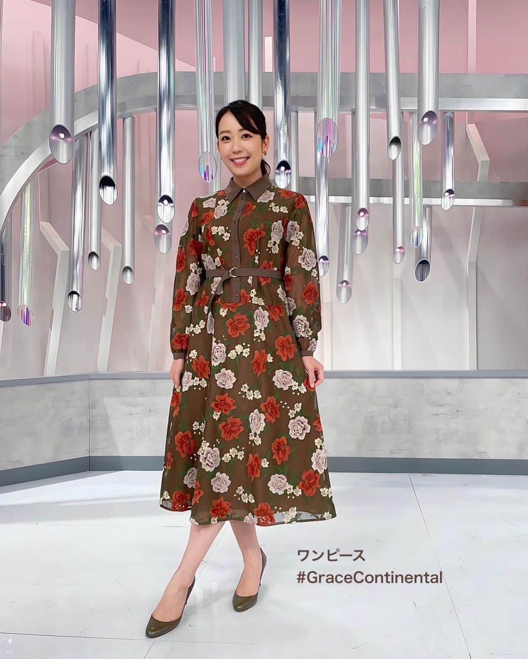 須黒清華さんのインスタグラム写真 - (須黒清華Instagram)「先週の衣装は #gracecontinental #osewaya でした👗✨  今夜の日経ニュースプラス9は、昨日に続いて中東情勢について。 アラブ諸国から見たイスラエルとハマスの衝突について、現地イスラエルからの中継を交えてお伝えします。  その後10時から、「居間からサイエンス」もあります！ あのモデルナが110億円で買収したスタートアップのサイエンティストが登場です✨  合わせてご覧ください💁‍♀️ #イスラエルハマス衝突 #中東情勢 #中継 #日経ニュースプラス9 #居間からサイエンス」11月8日 16時11分 - sayaka_suguro