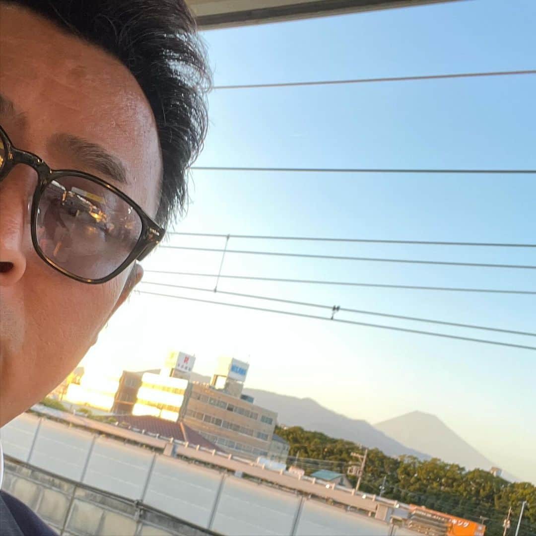 岩本勉さんのインスタグラム写真 - (岩本勉Instagram)「富士山の雪が無い〜\(//∇//)\」11月8日 16時27分 - gun18gun18