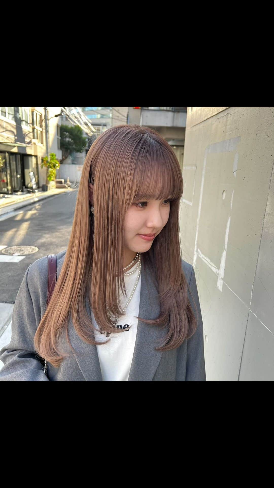 NOBU/渋谷店のインスタグラム：「#ナチュラルレイヤーカット  cut  . . NOBU SCISSORS @toginon_scissors #nobuscissors  #nobuセニング  . . #cut #美容室 #ヘアスタイル #ハサミ #カット #ヘアアレンジ #前髪  #hair #外国人風 #イメチェン #トレンド #美容師 #髮型 #髮型師 #剪髮 #中長髮#ตัดผม#ผม#헤어 #컷#hair #haircut」