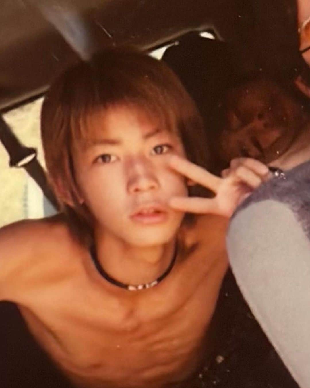 亀梨和也さんのインスタグラム写真 - (亀梨和也Instagram)「25th anniversary 2023.11.8 ありがとう。  #これまでも #これからも #一瞬一瞬を大切に #会社に入って #25年 #1998.11.8 オーディション生」11月8日 16時30分 - k_kamenashi_23