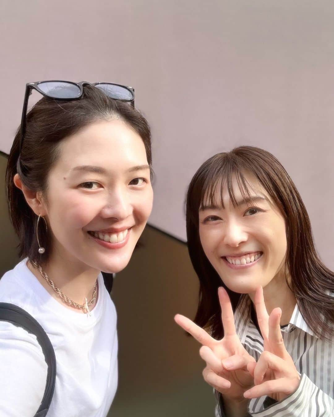 麻央侑希さんのインスタグラム写真 - (麻央侑希Instagram)「バタバタと投稿します！  さゆりさんともランチをしました♪  大切な卒業同期🎓 色んなお話が出来て嬉しいし、学びになる話をして下さいます！  でも基本的に爆笑で終わる！！！！  #如月蓮　さん　#麻央侑希　#ランチ　#退団同期」11月8日 16時41分 - maoyuuki