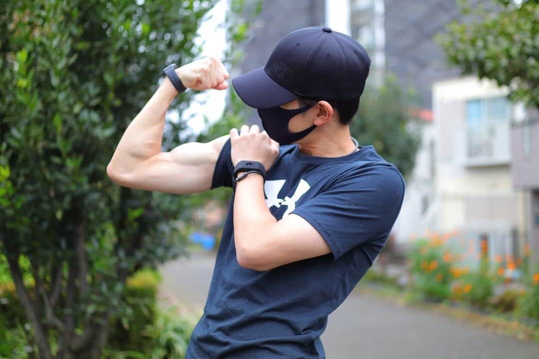 のインスタグラム：「My prized muscle💪 （私の自慢の筋肉）  #muscle  #workout  #underarmour」
