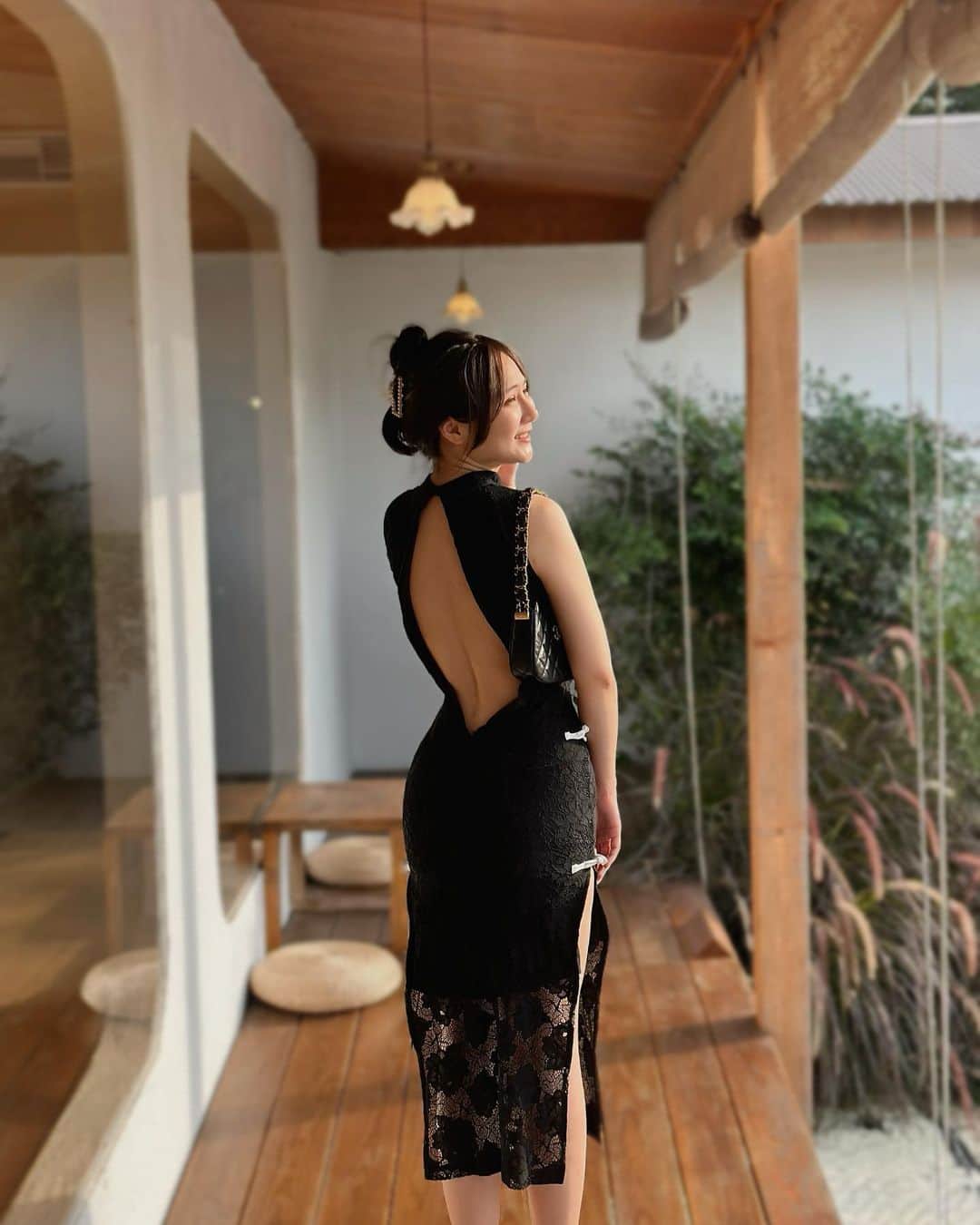 漢娜Hannahのインスタグラム：「終於找到適合穿旗袍的地方了🤍 #員林 居然有這麼美的日式咖啡廳 透明空氣 @toumei_kuuki  🏠員林市員集路二段277巷  #彰化美食 #彰化咖啡廳 #咖啡廳 #彰化景點 #旗袍 #日式」