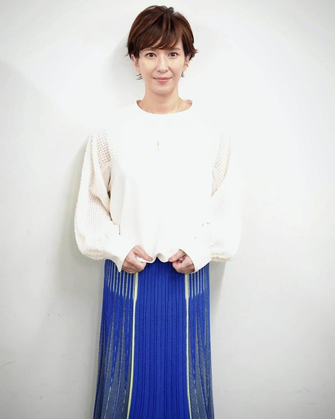 徳永有美のインスタグラム：「2023.11.8 スタイリング #stella_ciffon #vendomeaoyama ヘアメイク @hairmake__kaunaloa」