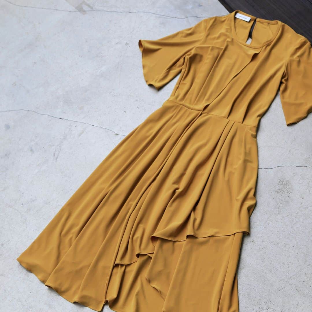 コスチュームナショナルのインスタグラム：「. CoSTUME NATIONAL  @costumenational  @costumenationalarchive   #costumenational」