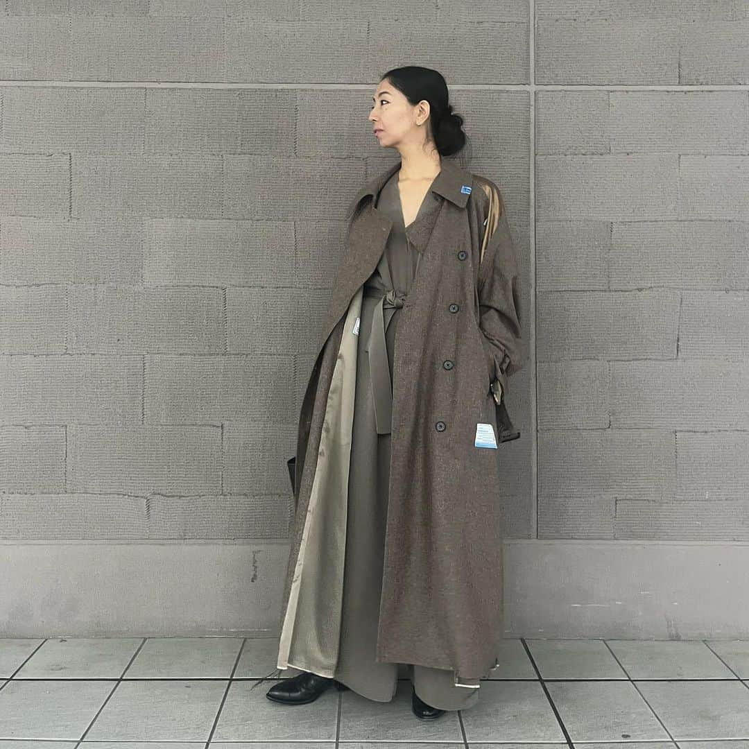 大田由香梨さんのインスタグラム写真 - (大田由香梨Instagram)「Autumn 🍂  Coat: @miharayasuhiro_official  All in one : @cfcl_official  Bag: @_lifestylist_  Shoes : @sartoreofficiel」11月8日 17時58分 - otayukari