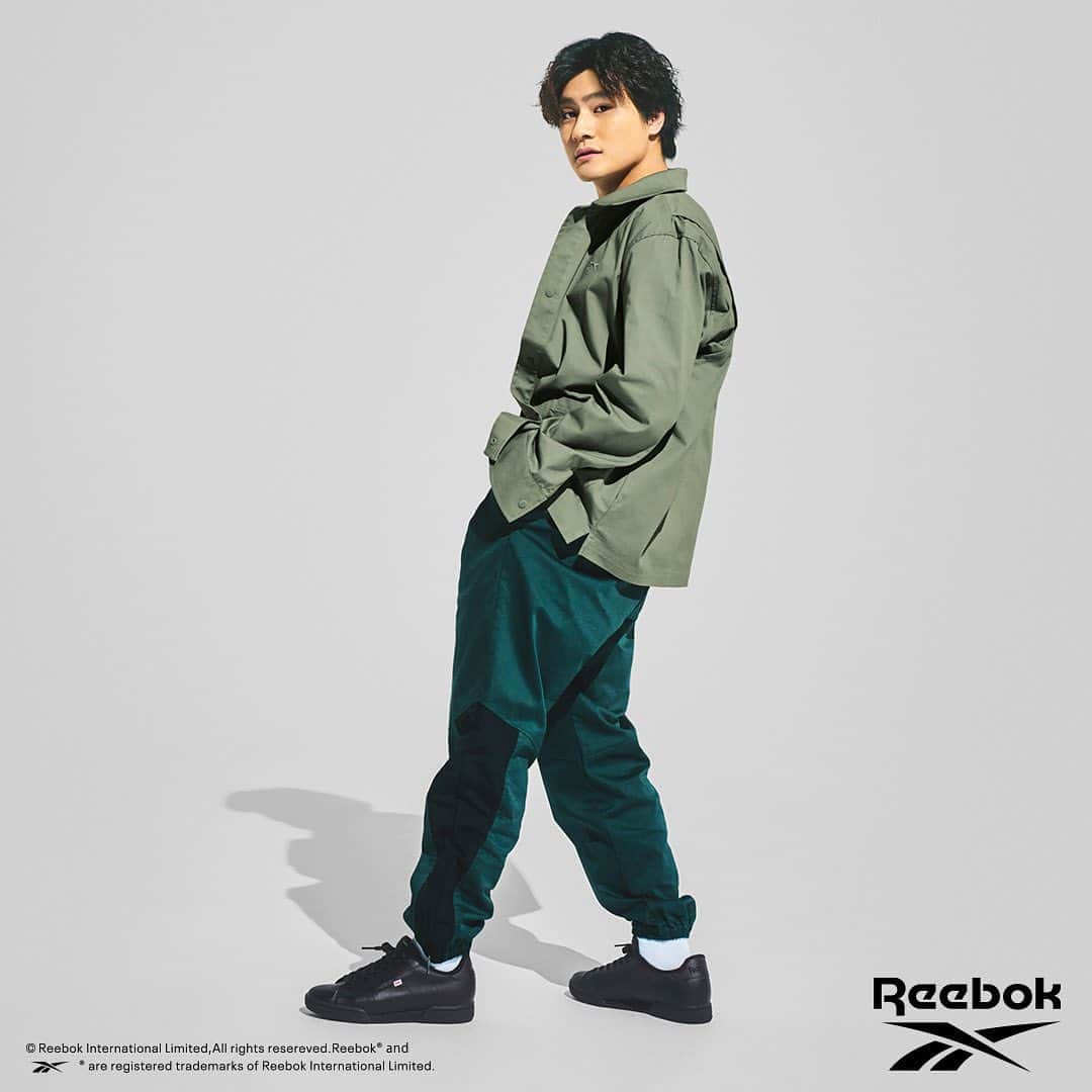 Reebok JPさんのインスタグラム写真 - (Reebok JPInstagram)「Reebok│SixTONES  “Winter Kicks“  「NPC II」  メンバー着用の #エヌピーシーツー  を今すぐチェック！  🔗プロフィール欄から公式サイトをチェック！ https://reebok.jp/contents/rjba2023-win  #リーボック #SixTONES #WinterKicks #森本慎太郎」11月8日 18時00分 - reebokjp