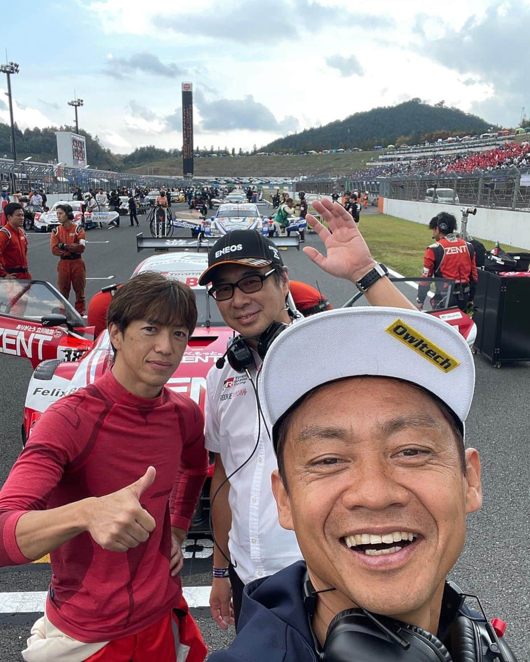 脇阪寿一のインスタグラム：「立川祐路ラストラン  #ありがとう立川祐路 #立川祐路 #高木虎之介 #toyotagazooracing  #supergt」