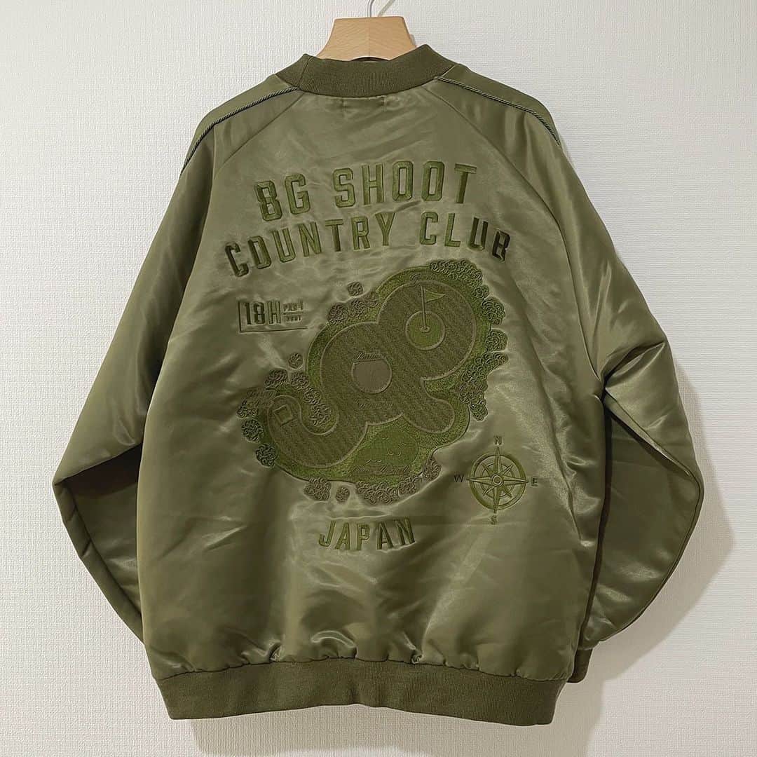窪塚洋介のインスタグラム：「8G SHOOT @8g_shoot   素材もデザインも着心地も、 街でも着られる激推しの、 スカジャンタイプのプルオーバー ＆ ウォッシャブルニット 新発売‼️」