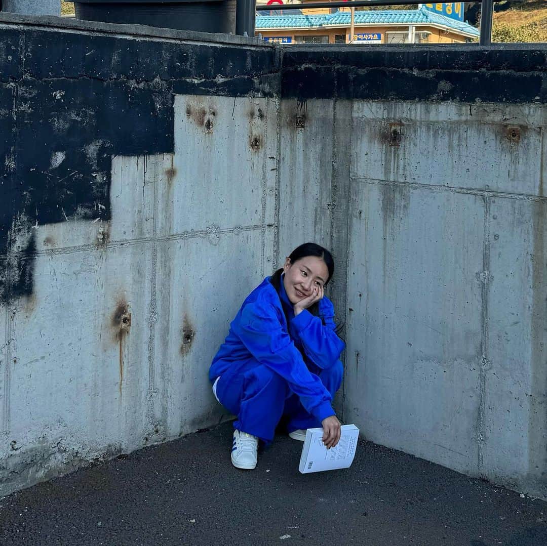 チョ・ヒョナのインスタグラム：「💙」