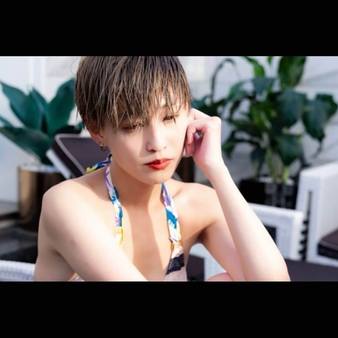 小柳歩さんのインスタグラム写真 - (小柳歩Instagram)「. 👙♡ . https://fantia.jp/posts/2353884 . #グラビア #グラビアアイドル #gravure」11月8日 18時46分 - koyayukoyayu