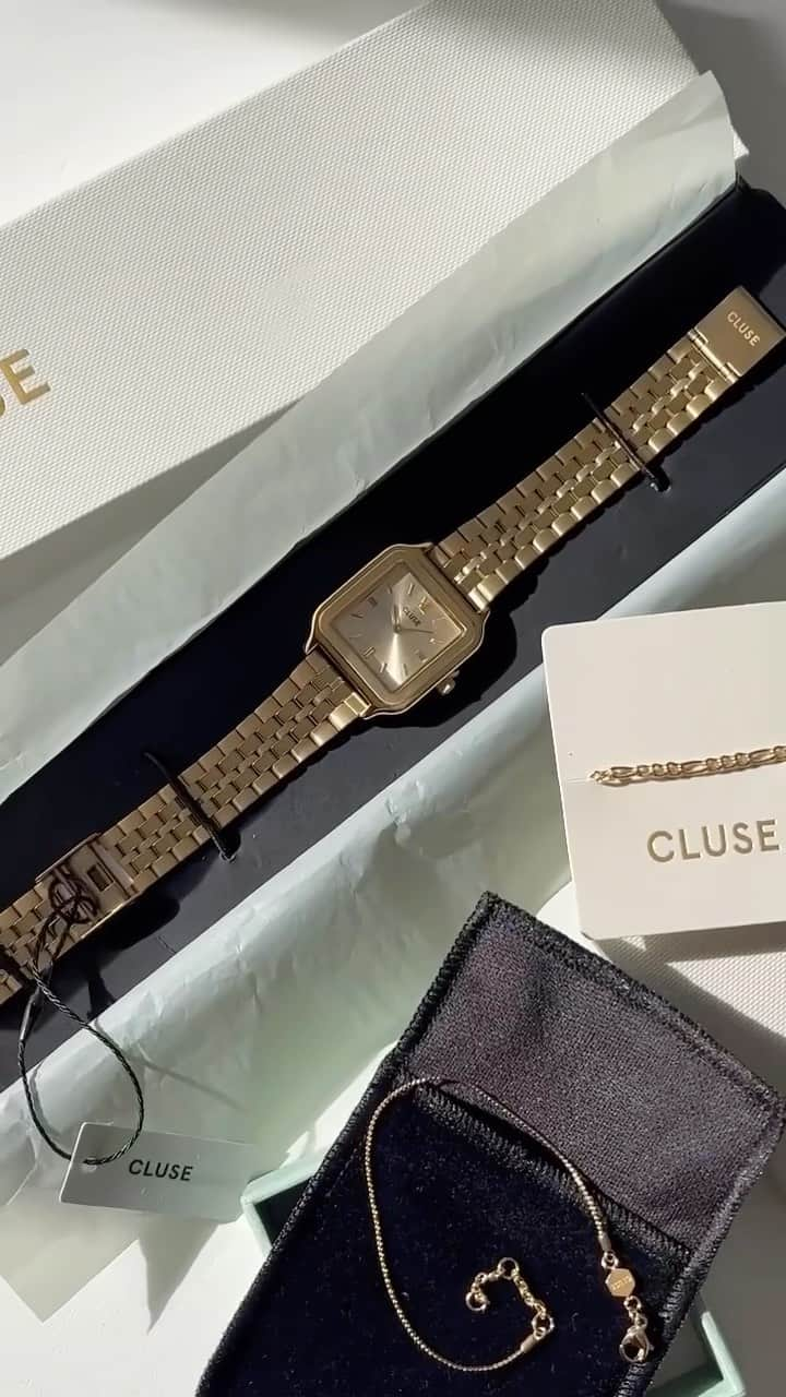 CLUSEのインスタグラム：「Unbox Elegance this Fall! ✨Discover the essence of elegance in our FW23 collection 🍂 #CLUSE #Cluseclub」