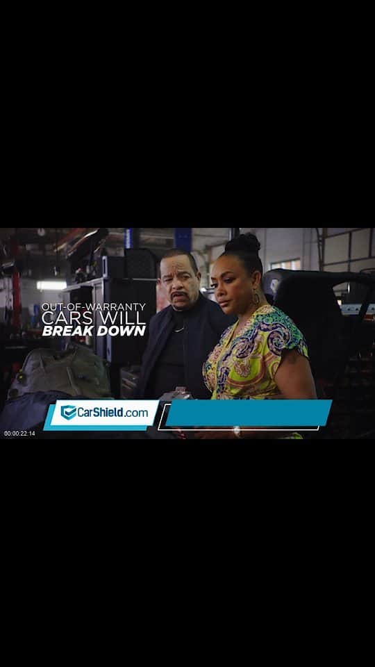 ヴィヴィカ・A・フォックスのインスタグラム：「GM Dawlings! BOOM! #AnotherOne Ya #DynamicDuo @icet & @msvfox are back w a NEW @carshield commercial! Remember dawlings call B4 your car breaks down! 😉 Viv's Rocking @bellofcalifornia dress Makeup @chenoarunnongfox Hair @kenyaonhair #LifeIsGood #GodIsGood #Blessed #Respect #GurlPower #VivicaFoxHair #TeamVivica #TeamFox #MyGrindDontStop #LegitimateCareers #BossMoves #LoveWins #SpokesWoman #FinerWomanHood #ClassicBadChick 🔥🖤💙💛🤴🏾👸🏽🚘🤑🔥」