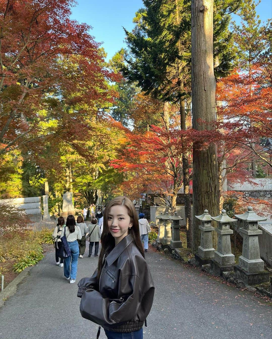 濵松里緒菜さんのインスタグラム写真 - (濵松里緒菜Instagram)「紅葉を見に行ってきました🍁  綺麗だったな〜🫶🏻  #紅葉 #autumn #autumnleaves  #autumnvibes #秋 #紅葉2023」11月8日 19時27分 - riona_hamamatsu