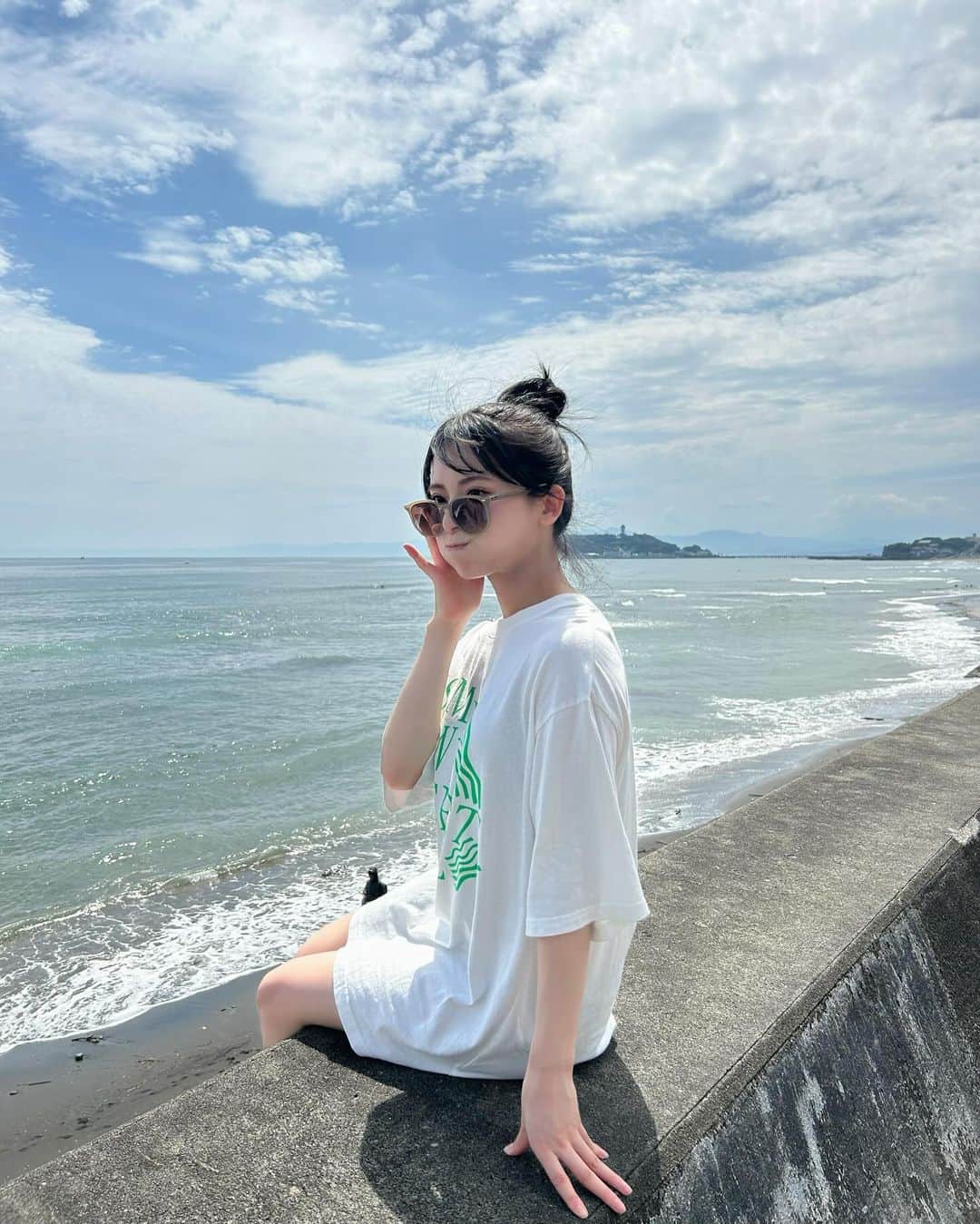 安田乙葉さんのインスタグラム写真 - (安田乙葉Instagram)「私の地元は、すぐ近くに海があったから今でも海を見ると思い出してパワーをもらうんだぁ👶🏻🌊」11月8日 19時35分 - happyotoppy