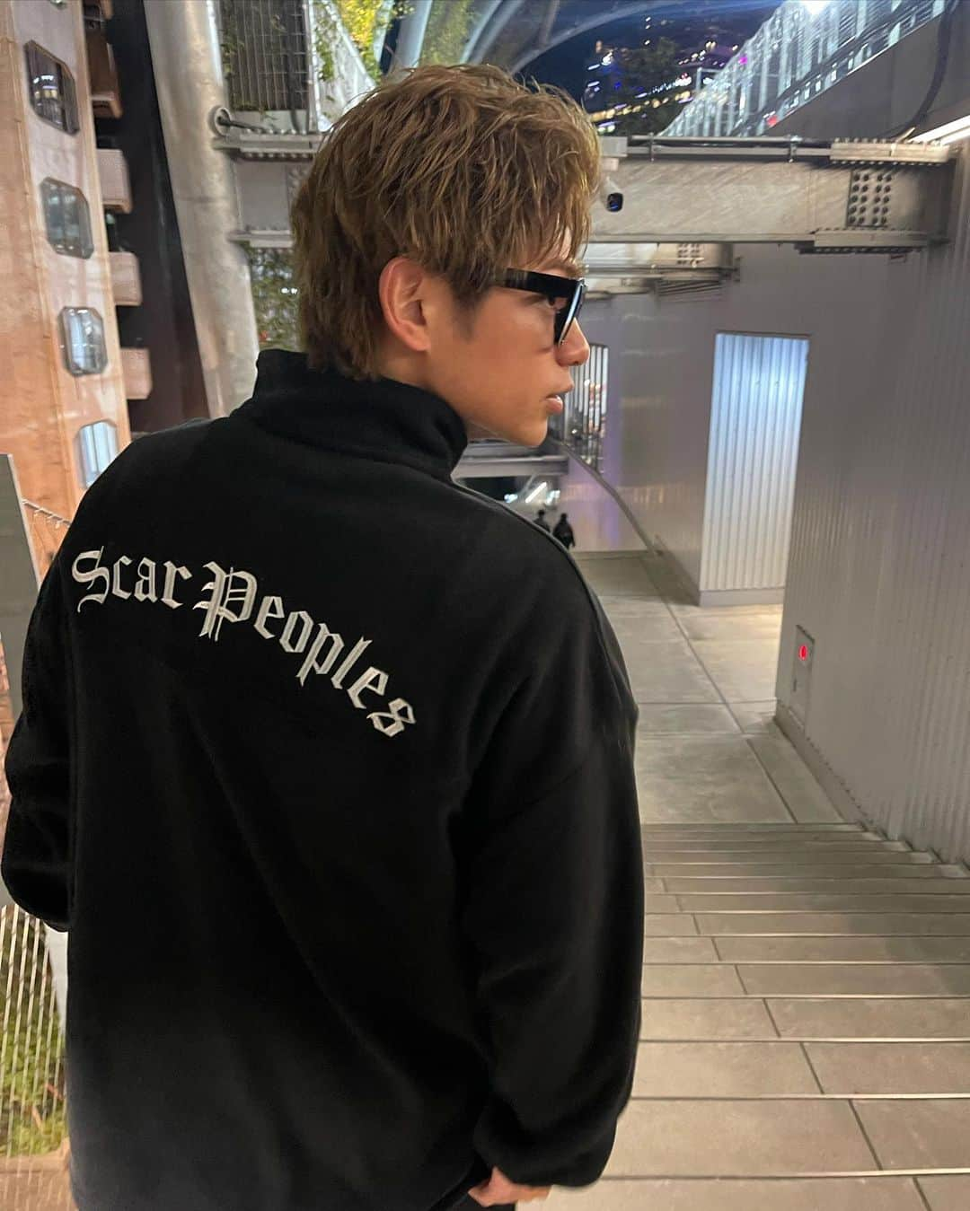 ハリューさんのインスタグラム写真 - (ハリューInstagram)「🤍🫶✨ 🇯🇵japan🇯🇵  The nights in Japan are getting colder and colder. Stay warm, everyone!  tops @youthful_scarpeoples   このトップス暖かくて ちょー可愛いんよ❤️ 冬のおそろとか可愛いよね💕  #egg#エッグ#eggモデル #eggメンズモデル#俳優 #gal#ギャル#ぎゃう#ギャル男 #hryu#ハリュー#ハリュースタイル #おっはりゅー#はりゅー#はりゅスタ #メンズ#メンズモデル #ファッション#メンズファッション #コーデ#メンズコーデ #メンズヘア#ヘアスタイル #ヘアセット#メンズヘアセット #美容#メンズ美容」11月8日 19時35分 - hryu_style1130