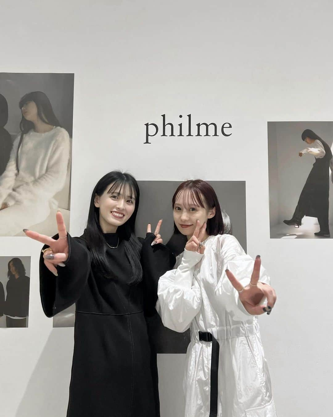 大園桃子さんのインスタグラム写真 - (大園桃子Instagram)「⁡ ⁡ philme 23 aw popup store ⁡ ご来店くださいました皆様 本当にありがとうございました🗣️🤍 ⁡ ⁡ 前回の1st popupは伊勢丹新宿店で 開催させていただき、伊勢丹さんのお力添えの元 大成功で終えることができました。 ⁡ 2nd popupを開催する時は 商業施設ではなくテナントで、自分たちの力で開催する。 ということが目標にありまして、、 ⁡ 準備は果てしなく、最終日の営業時間が終わる その瞬間まで不安もありましたが お客様ファーストでいてくれるスタッフのみんな、 優しくご丁寧なお客様方のご協力があり 今回も大成功を遂げることができました🤧❤️‍🔥 ⁡ お洋服の生地感だったりデザインを 実際にゆっくり見ていただいて 沢山のお褒めの言葉をいただきました。 ⁡ 良いものを。これからも自信を持って 皆様にお届けできるよう頑張っていきます！ ⁡ ⁡ 会場もphilme一色。 ⁡ ⁡ 毎回大変すぎると思ってしまうけど 素敵な思い出になるね〜、達成感だね〜 ⁡ ありがとうございました☺️」11月8日 19時37分 - o.momoko_official