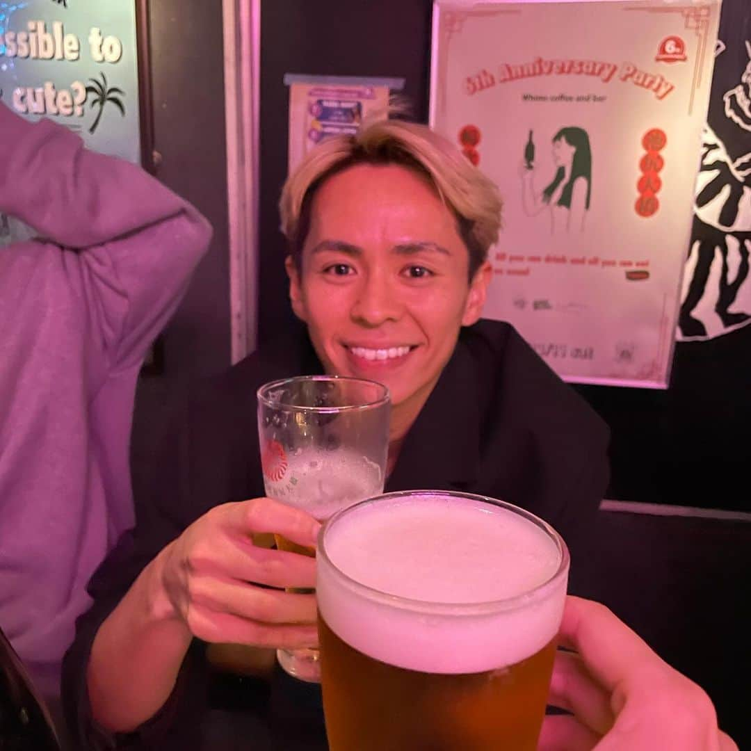 西谷菜々さんのインスタグラム写真 - (西谷菜々Instagram)「. NANA NIGHT🐯🍺 なんと5回目！ 今年もありがとうございました🫶  お馴染みの常連メンバーはじめ 忙しい間を縫って会いに来てくれた友人 投稿見て会いに来てくれたフォロワーさん 大好きな人たちに会えてとってもハッピーな夜だった🌙✨ 改めて……whimsって最高な場所！！大好き🧡😚  来年はDJナナを披露できる様に。。 1年間練習します🤫笑  #ナナナイト」11月8日 19時44分 - nana_nishitani