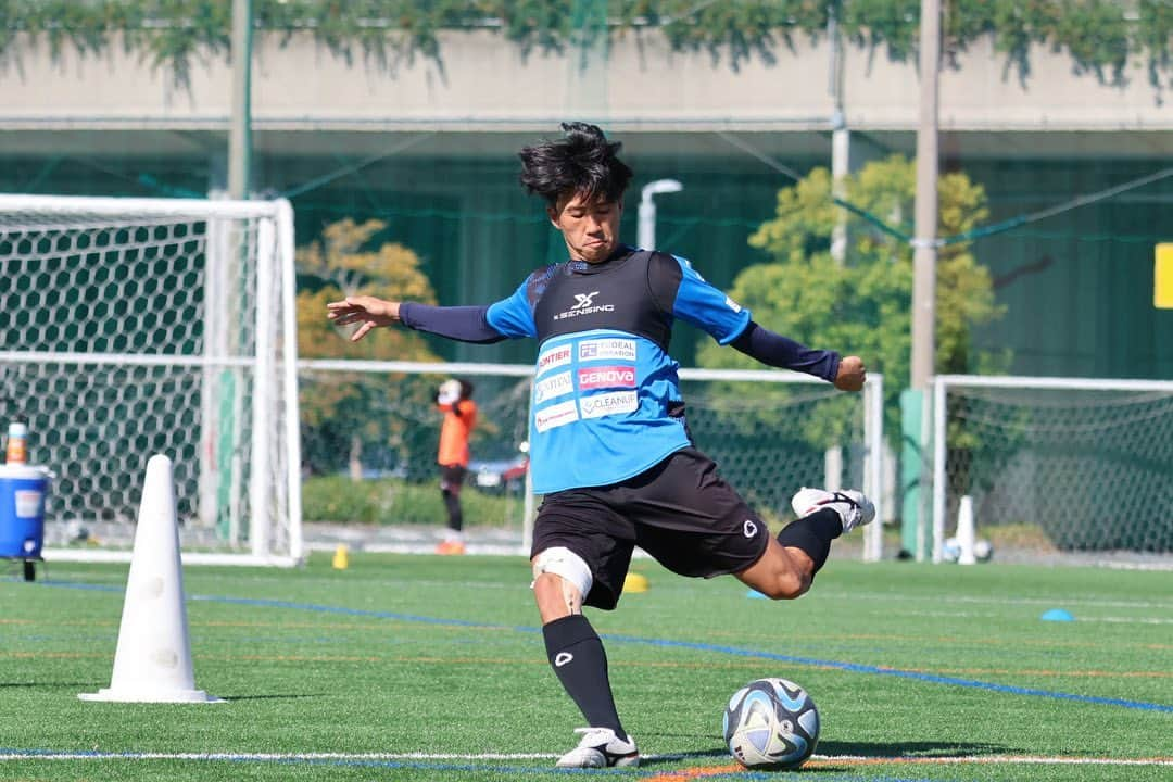 横浜スポーツ&カルチャークラブさんのインスタグラム写真 - (横浜スポーツ&カルチャークラブInstagram)「.  🔵training🟠  11/8  training photo📸 ホーム沼津戦にむけて🔥  #花房稔 #坂本順平 #橋本陸斗 #菊谷篤資 #西山峻太  NEXT👉 J3リーグ第35節 【HOME】 📅11/11（土）13:00ko 🆚#アスルクラロ沼津  #yscc #Ｊリーグ #jleague #j3 #横浜 #本牧 #soccer #サッカー #bonera」11月8日 20時00分 - yscc_official