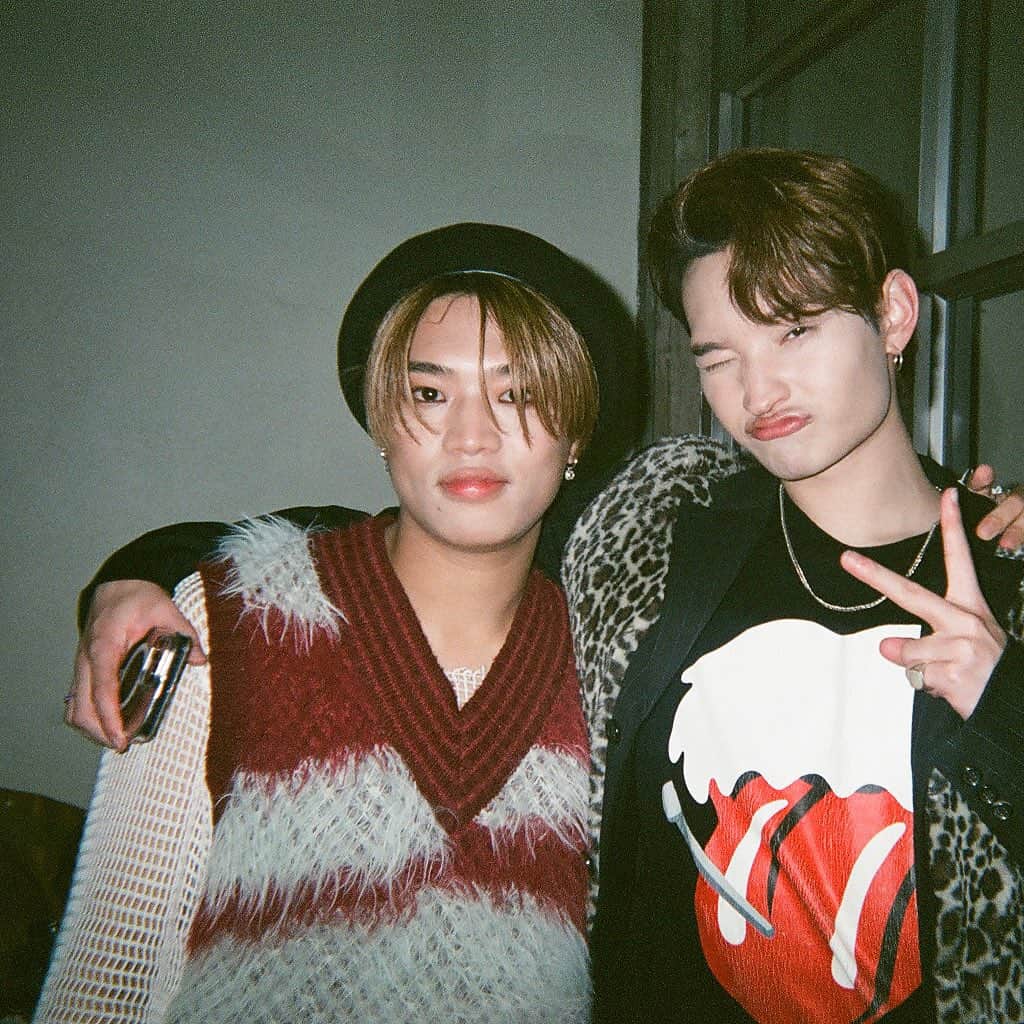 PSYCHIC FEVERさんのインスタグラム写真 - (PSYCHIC FEVERInstagram)「Film Photos on OCTOPOP day🎞️  #OCTOPOP #OCTOPOP2023 #PSYCHICFEVER」11月8日 20時05分 - psyfe_official