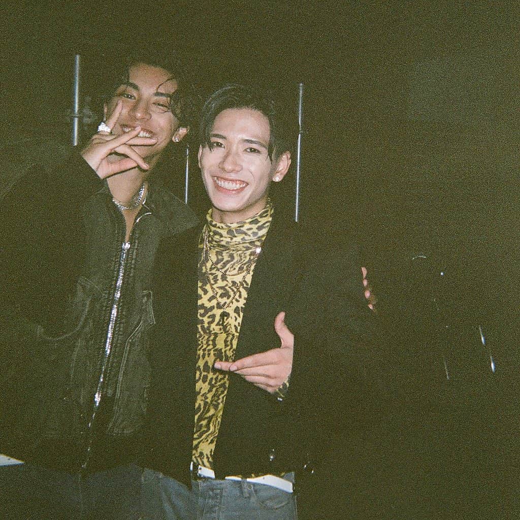 PSYCHIC FEVERさんのインスタグラム写真 - (PSYCHIC FEVERInstagram)「Film Photos on OCTOPOP day🎞️  #OCTOPOP #OCTOPOP2023 #PSYCHICFEVER」11月8日 20時05分 - psyfe_official