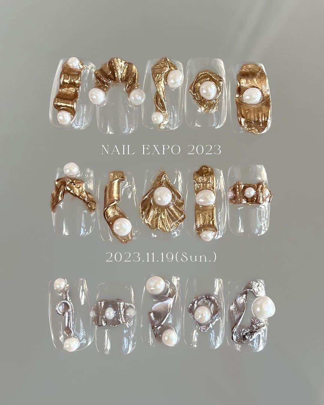 mananailsのインスタグラム：「NAIL EXPO 2023 2023.11.19(Sun.)13:30〜14:10 TRINA Stage "Wavy gold＆Pearl Jewelry" 立体感がめちゃめちゃ可愛くて 超リアルな一癖ジュエリーが完成✨ ゴールドもシルバーも、もちろんパールもジェルです❤️‍🔥 しかもなんとこれ、時短デザインなのです❤️‍🔥  ステージでは"ウネウネ"と"くるりんぱ" ２つデモする予定です🤍  ステージでお待ちしております🌙  ㅤ #NAILEXPO #NAILEXPO2023 #ジュエリーネイル #パールジュエリー  #ネイルアート #ネイルデザイン」