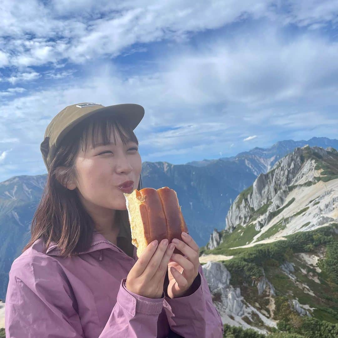HBC北海道放送アナウンス部さんのインスタグラム写真 - (HBC北海道放送アナウンス部Instagram)「堀内美里(@hbc_misato_horiuchi )です。  食べるのが大好きな私、 幼い頃のアルバムを見返しても やっぱり食べていました。  口の周りはいつも汚いです。  あ！そうそう。食べるといえば...  あしたの #グッチーな は 大試食祭りだそうです！😎😎😎😎  　　  わくわく。朝ごはんは抜いていきます。  #9:55〜 #よろしくお願いいたします！ @hbc_guchy_na」11月8日 20時31分 - hbc_announcer