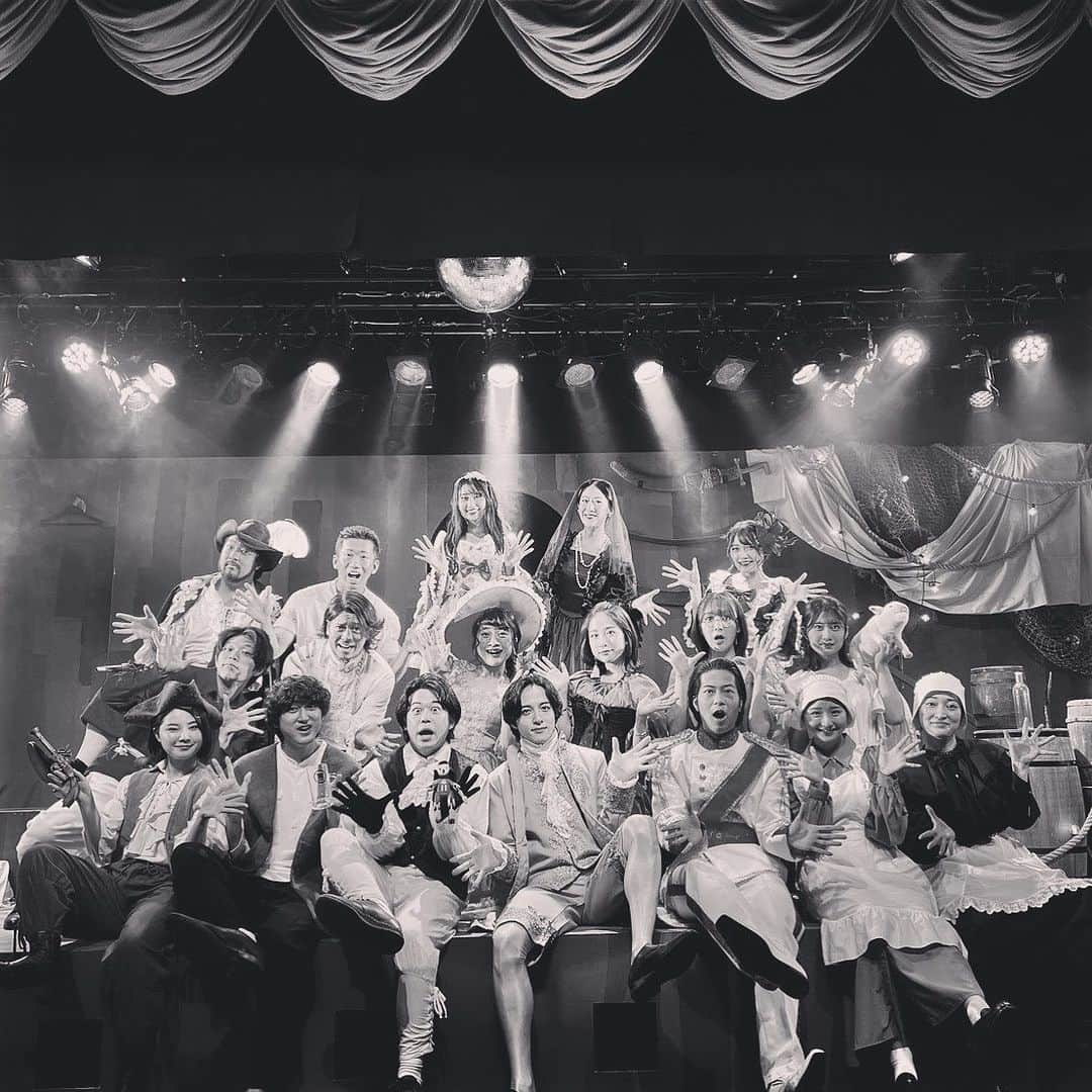 倉沢しえりさんのインスタグラム写真 - (倉沢しえりInstagram)「🏴‍☠️☠️ 舞台「黒髭のボート」ご来場ありがとうございました！ 無情報しか勝たんな〜？」11月8日 20時34分 - shieri.kurasawa.official