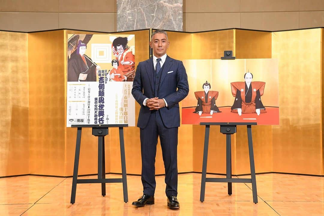 市川海老蔵 （11代目）のインスタグラム：「* Tickets for the Kaomise Production held annually in Kyoto, will be on sale to the public from 10:00 (JST) tomorrow November 9th.  https://www.kabukiweb.net/theatres/minamiza/minamiza_december_2023/  Please do consider✨ Looking forward to your visit to see us on stage💕✨  吉例顔見世興行 本日10時から 一般は明日からです。  https://www1.ticket-web-shochiku.com/t/  是非✨ 見に来てください💕✨  #市川團十郎白猿 #市川海老蔵 #海老蔵 #市川新之助 #成田屋 #歌舞伎 #歌舞伎座 #和 #舞台 #三千世界 #ABKAI #ABMORI #ebizoichikawa #ebizo #kabuki #thunderparty #theater #theaterarts #actor #kabukiactor #japan #classic #traditionaljapan #japaneseculture #japan_og_insta #performingarts」