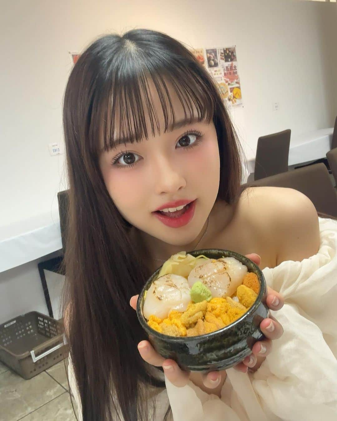 りりのインスタグラム：「かいせんどーん！🩷 うには食べられるようになりたい🥺  #jmix #ジェイミックス #model #モデル #jk2 #sjk #大分 #りり」