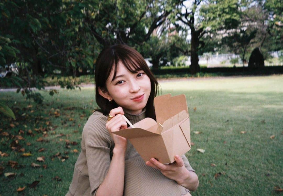 辻野かなみのインスタグラム：「❤︎  ⁡ みおfilm #工藤美桜　ちゃん ⁡ ありがとう☺️  私もfilm camera引っ張り出してこようかな〜！！  ⁡ #辻野かなみ　#かなみん　 #超ときめき宣伝部　#超とき宣 #𝗂𝗇𝗌𝗍𝖺𝗀𝗈𝗈𝖽 #𝗂𝗇𝗌𝗍𝖺𝗅𝗂𝗄𝖾 #𝖿𝗈𝗅𝗅𝗈𝗐𝗆𝖾 #𝗅𝗈𝗏𝖾 #데일리룩　#데일리룩코디　#패션	#오오티디 #데일리　#좋아요　#팔로우」