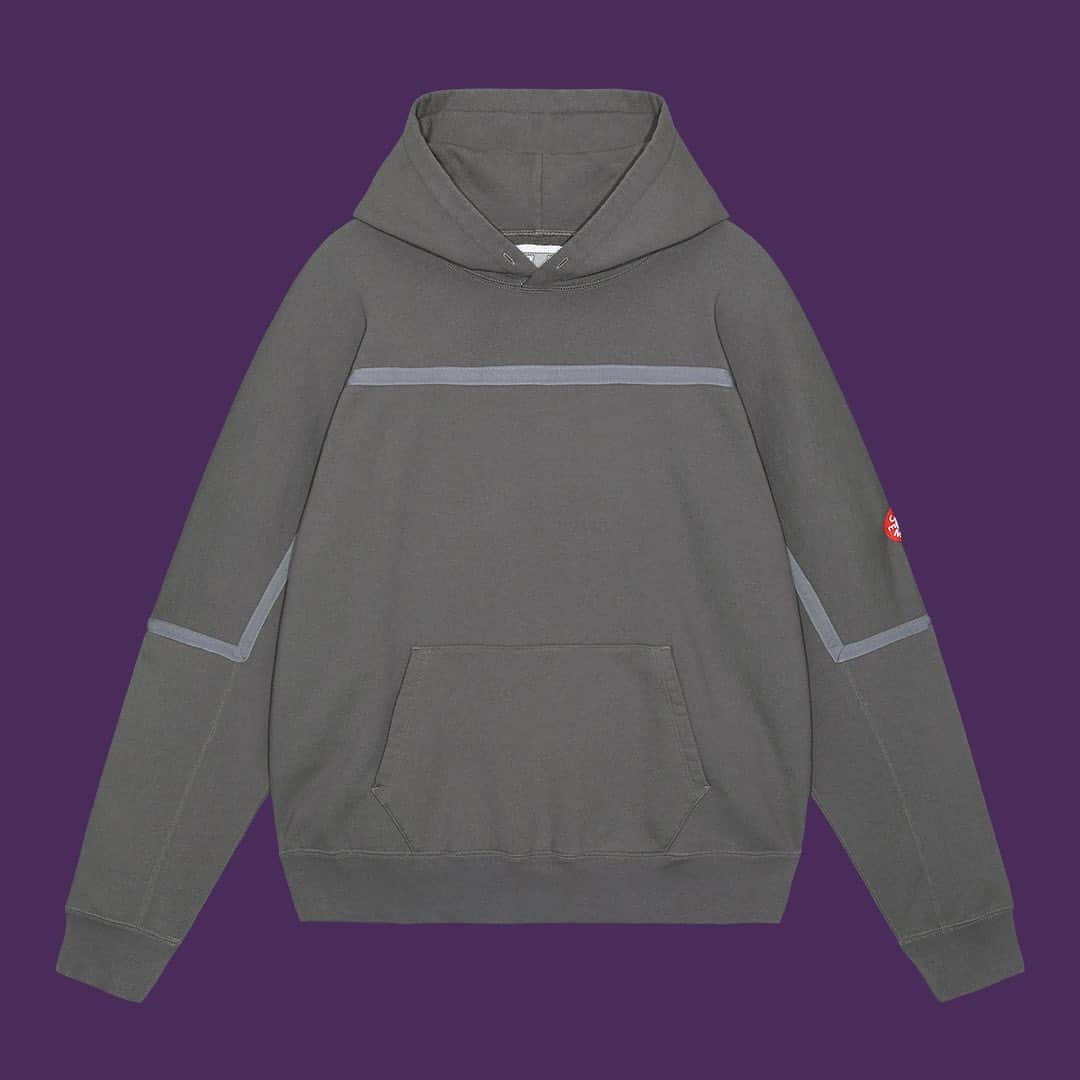シーイーのインスタグラム：「TAPED CUT HEAVY HOODY WIDE RIB CUT HALF ZIP SWEAT ⁡ 🇯🇵 Friday 10 November 9AM 🇬🇧 Friday 10 November 12AM 🇺🇸 Thursday 9 November 7PM EST ⁡ CAVEMPT.COM C.E SHOP TOKYO」