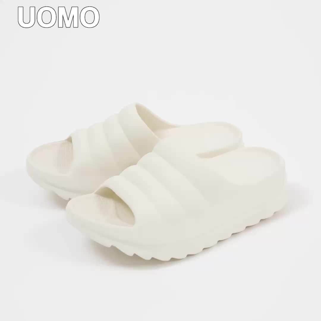 UOMOのインスタグラム