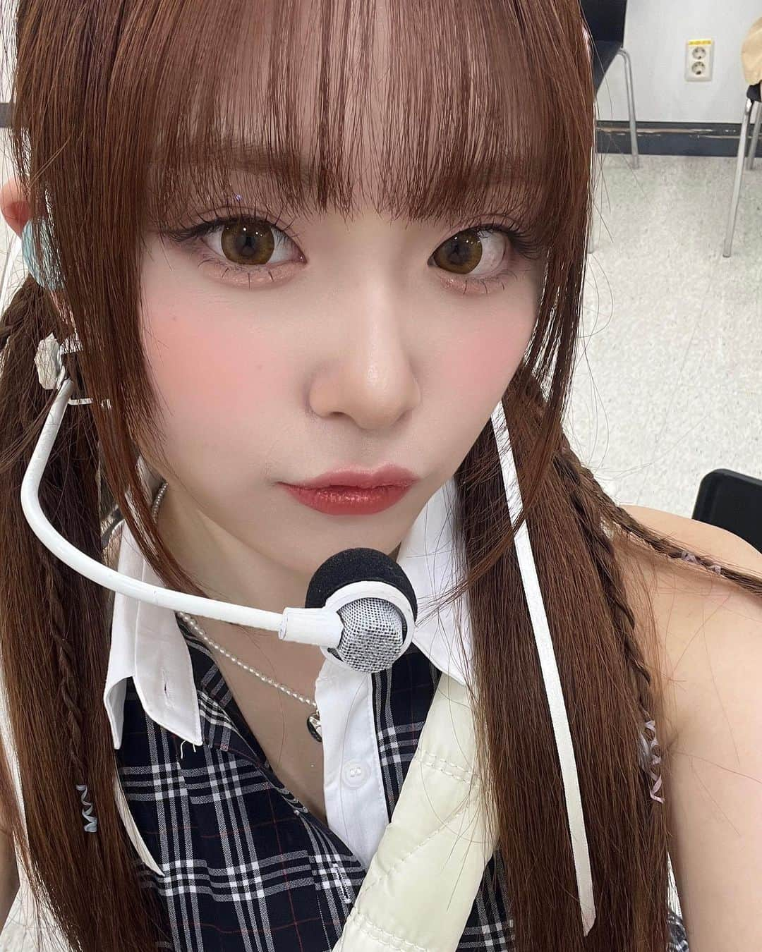 岸田莉里花さんのインスタグラム写真 - (岸田莉里花Instagram)「今日のりりはどうですか〜？❤️ 触覚降ろして見ました🤭🩶  오늘의 리리는 어때??❤️ㅎㅎㅎ 옆머리 내려봤는데〜잘어울리나〜?🩶」11月8日 21時05分 - noguririka