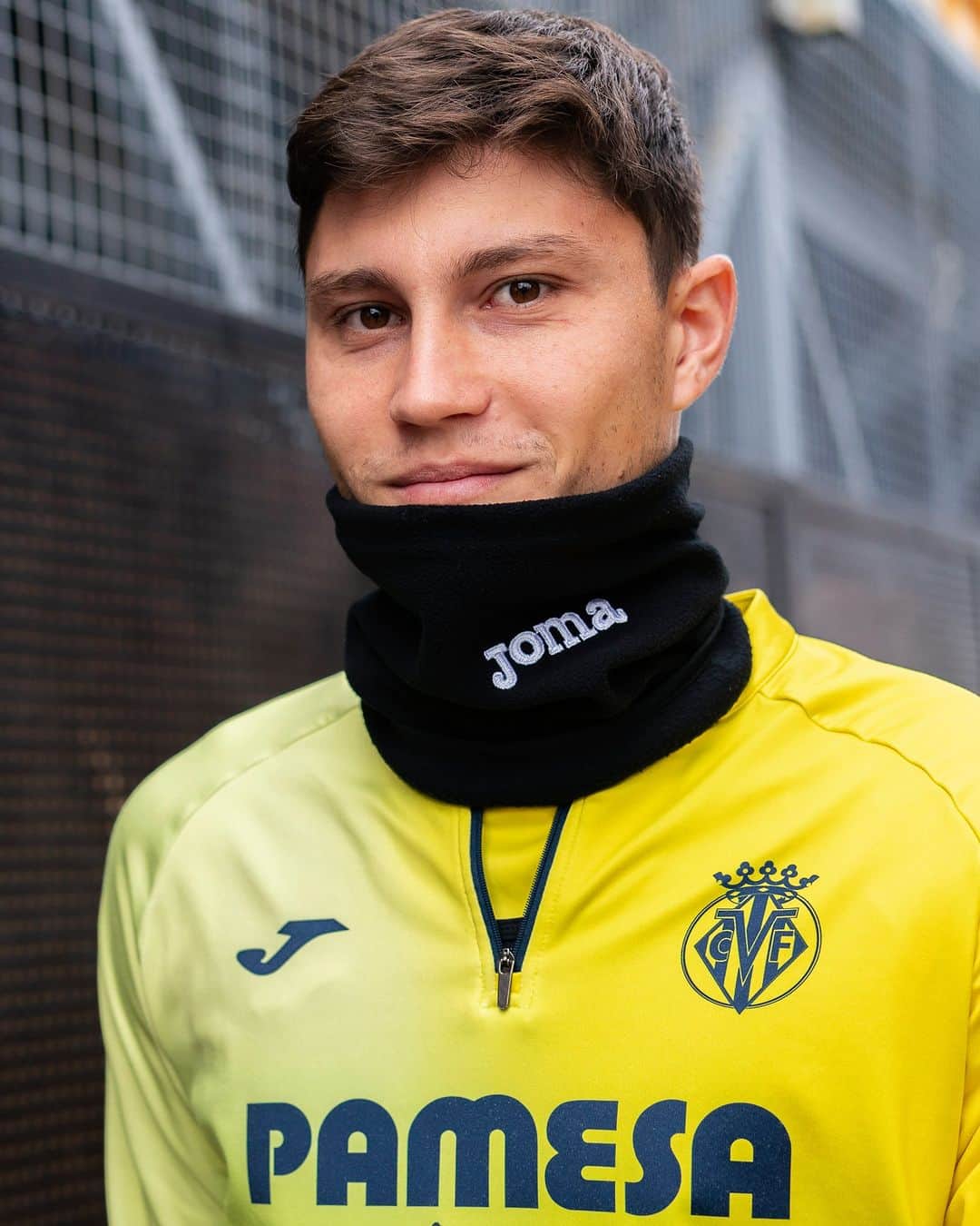 ビジャレアルCFのインスタグラム：「Ganas de @europaleague 😇」