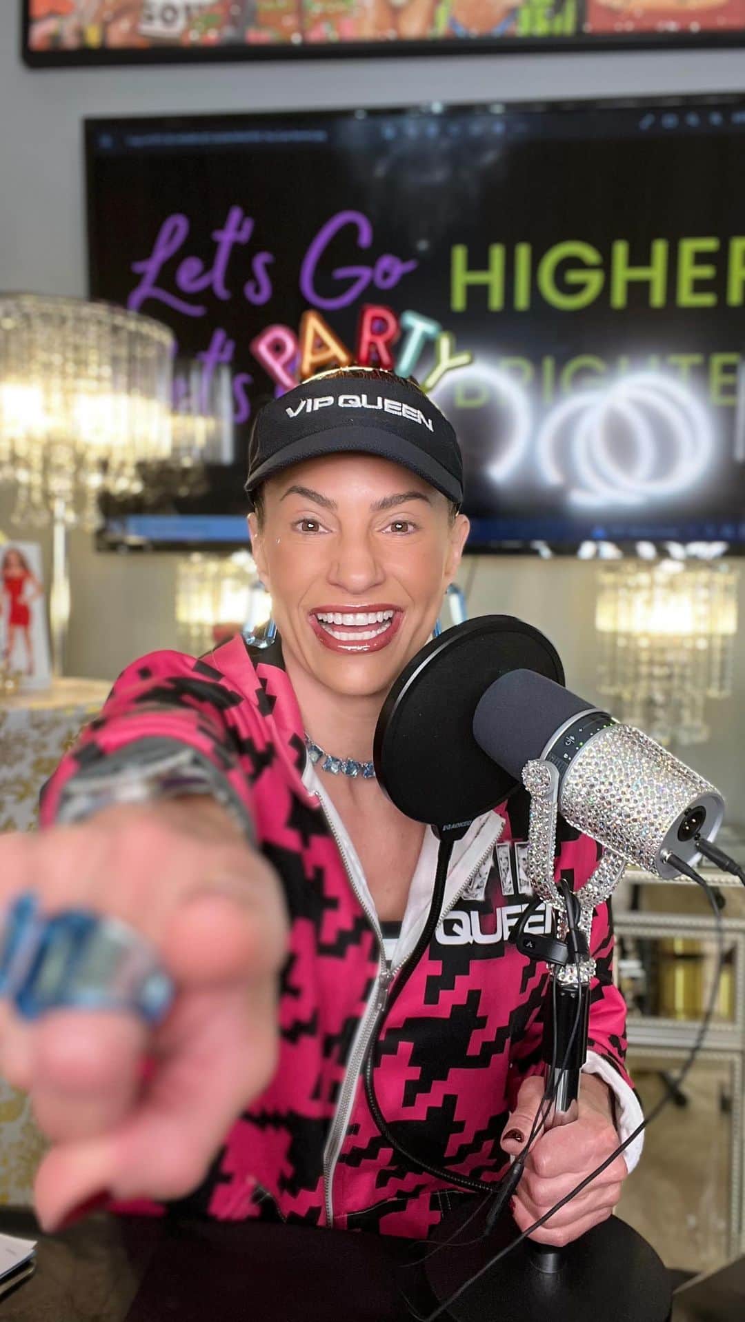 ジェニファー・ニコール・リーさんのインスタグラム動画 (ジェニファー・ニコール・リーInstagram)11月8日 21時28分