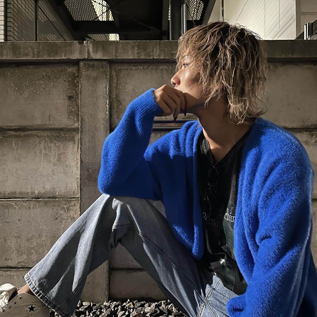 のインスタグラム：「men's♂  #ヘアセット #あのうめたん #モデル #ユニセックス  #メンズ #横顔は #喋らなバレない #メンズの次は #おまたせしすぎたのかもしれません」