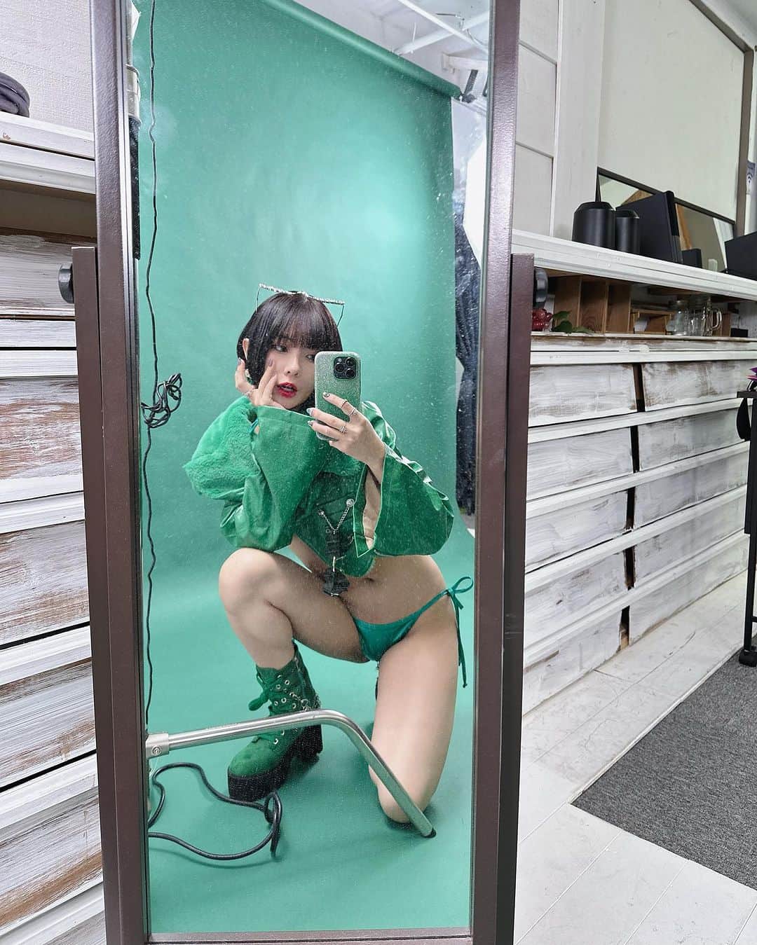鳴上なごねのインスタグラム：「💚💚   #selfie #自撮り界隈 #グラドル自画撮り部 #グラビア #gravure #グラビアアイドル #model #cosplayer #cosplay #cosplaygirl #japanesegirl #鳴上なごね #followｍe #いいねください #셀피」