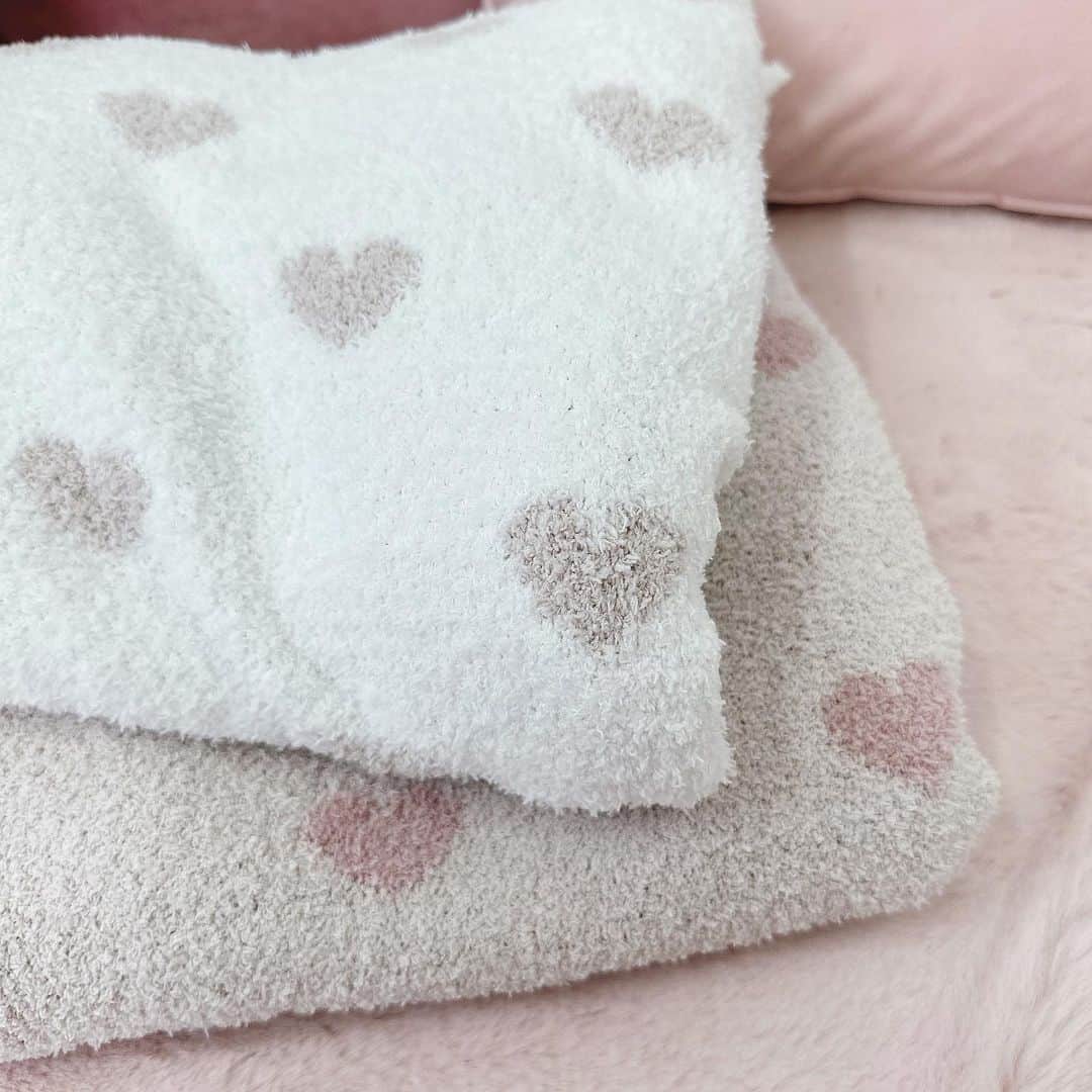 evelynのインスタグラム：「♡ new novelty fair ♡ 11/9〜 全店舗にて開催 ㅤㅤㅤㅤㅤㅤㅤㅤㅤㅤㅤㅤㅤ ¥20,000以上お買い上げで、 オリジナルハートルームウェアをプレゼントいたします🐰💕 ㅤㅤㅤㅤㅤㅤㅤㅤㅤㅤㅤㅤㅤ ※ 無くなり次第終了となります。 ㅤㅤㅤㅤㅤㅤㅤㅤㅤㅤㅤㅤㅤ #evelyn #エブリン」