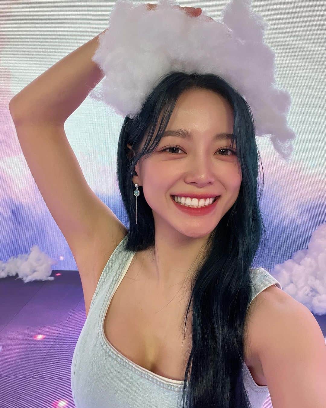 キム・セジョン（Gugudan SeMiNa）のインスタグラム：「영상 올라온 김에」