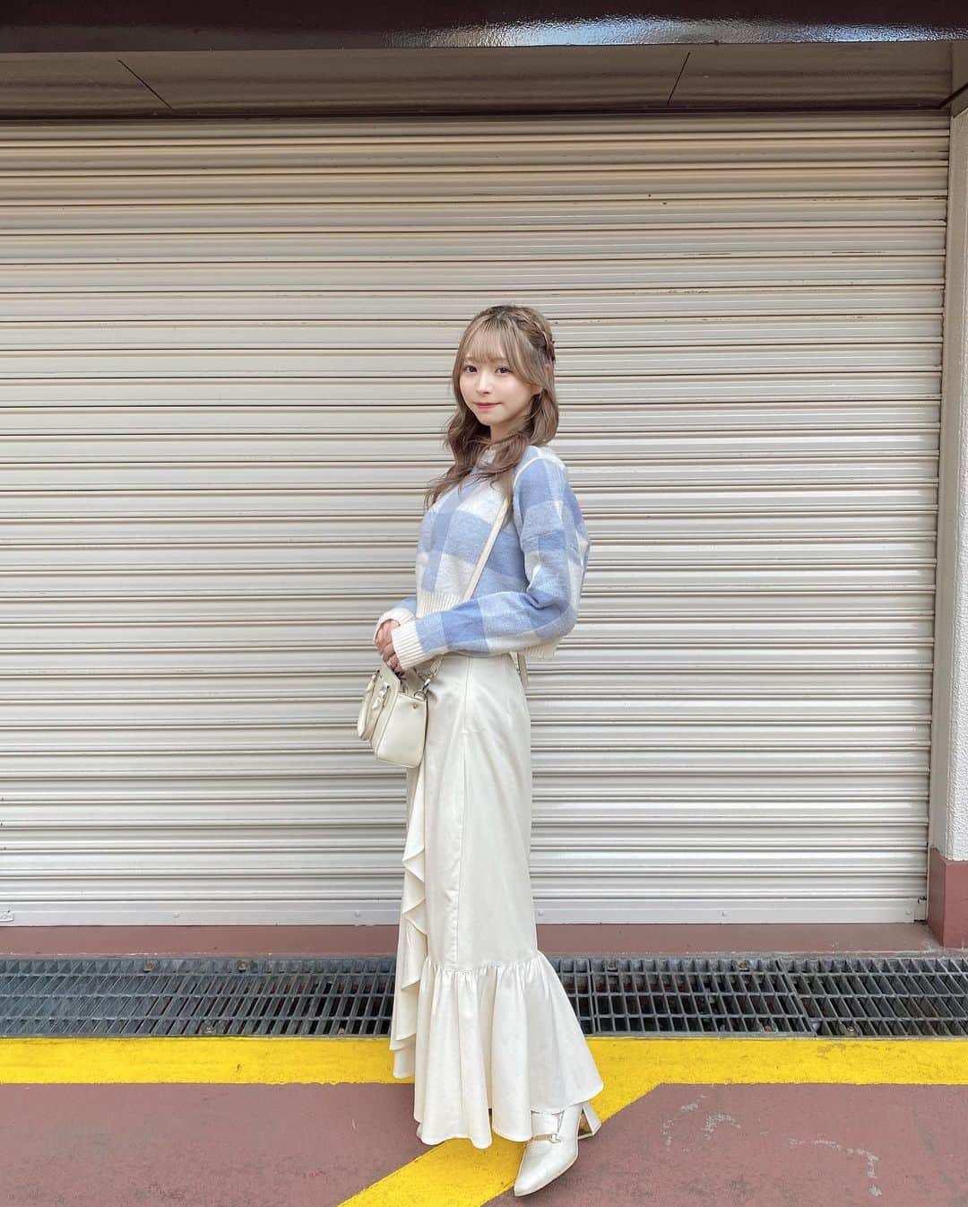 美南れなさんのインスタグラム写真 - (美南れなInstagram)「一生新しいお洋服欲しい、！」11月8日 21時40分 - tsukiato_rena