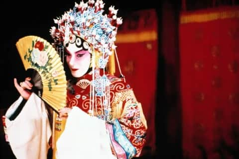 トームのインスタグラム：「Cannot wait @filmforumnyc @officialchenkaige  FAREWELL MY CONCUBINE Director: Kaige Chen Year Released: 1993 Cast: Leslie Cheung, Zhang Fengyi, Gong Li  Two boys meet as students in a punishing Peking Opera school in the 1920s and remain partners, friends and enemies for 50 years. It’s The Sunshine Boys with screechy singing, and one of the boldest, most beautiful Chinese films in a decade dominated by them. In the “Concubine” opera that becomes their trademark, stolid Duan Xiaolou (Zhang Fengyi) plays the emperor, luscious Cheng Dieyi (the late, great Leslie Cheung) the concubine. Yin and yang are the roles they assume offstage as well, as Xiaolou has an affair with a courtesan (Gong Li, the imperious queen of Chinese cinema) and Dieyi flirts with the satrap of the occupying Japanese government. Sexual politics gives way to political horror during the Cultural Revolution, when personal betrayal may be the one way to stay alive. Chen Kaige’s stately, volcanic epic was one of the first Mainland films to acknowledge that damage wrought by Maoism. Beyond that, it is a rich dramatization of the venial and mortal betrayals that are the secret, somber melodies of our lives. #FarewellMyConcubine #GongLi #LeslieCheung」