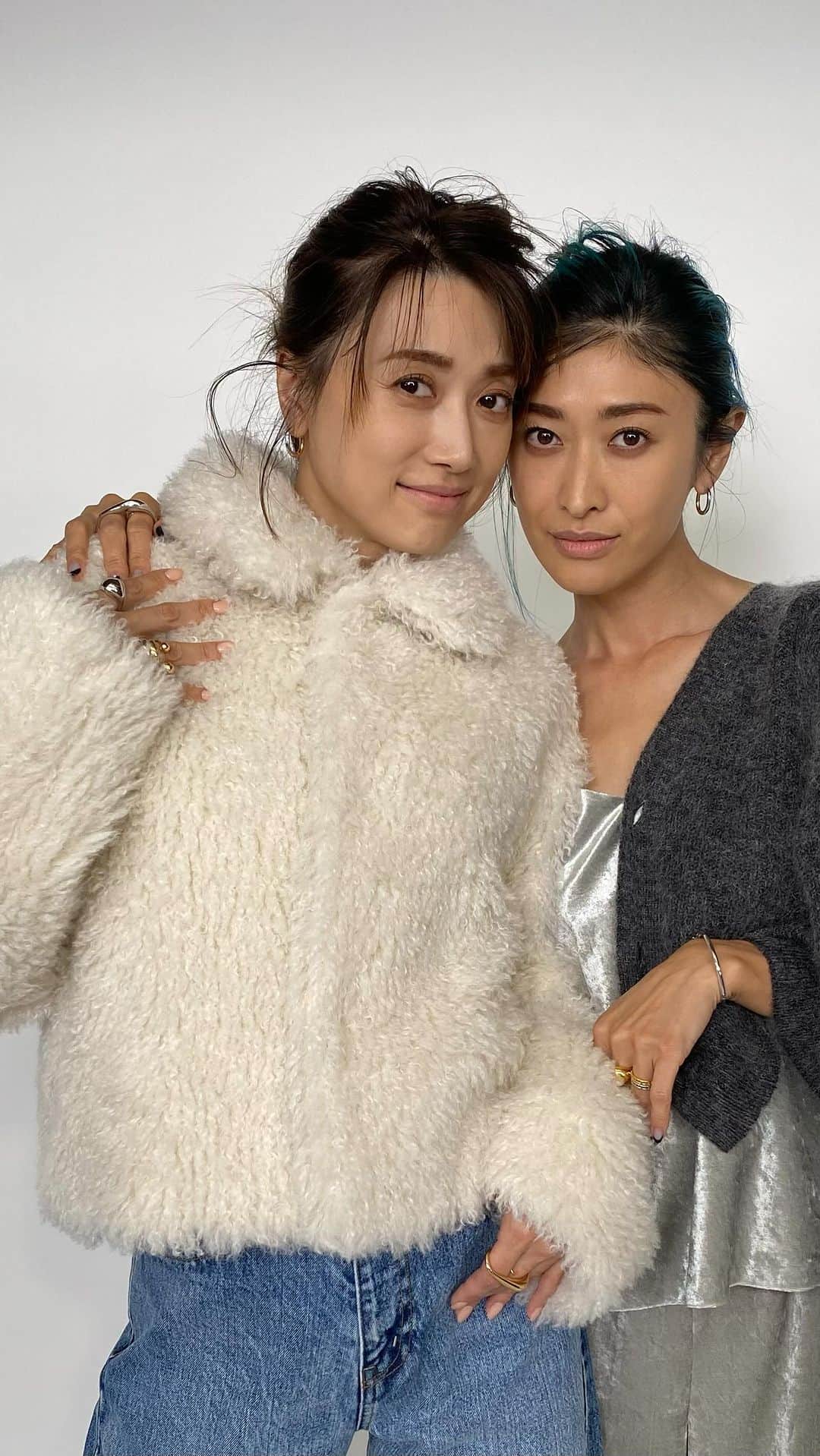 otona MUSEのインスタグラム：「オトナミューズ×NAVE 冬の新作アイテムをご紹介しました♥️  POP UP STORE情報 期間:2023年11月16日(月)〜19日(日) 場所:ルミネ新宿ルミネ1-2F GALLERY1」