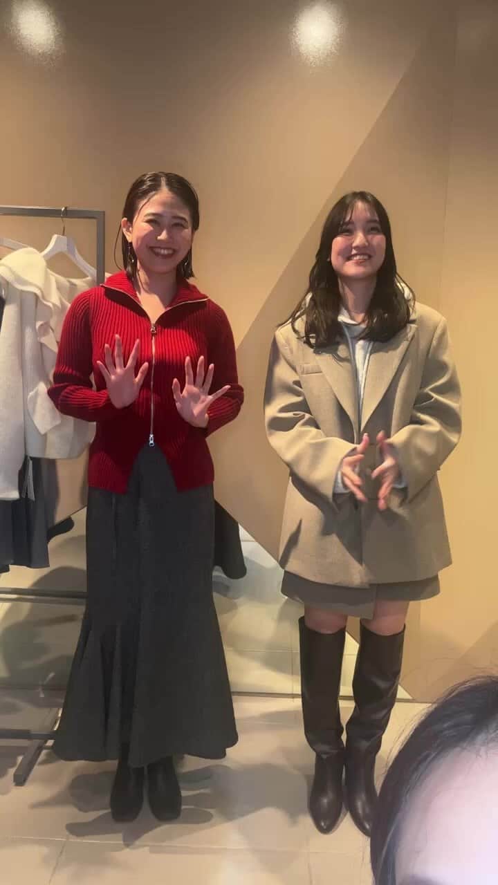 フレイアイディーのインスタグラム：「11.8 wed LUMINE CARD 10%OFF CAMPAIGN ”スタッフお勧めアイテム"  【Insta LIVE 配信】 鵜澤 160cm ウェーブ 水野 158cm ウェーブ 濱田 161cm ウェーブ」